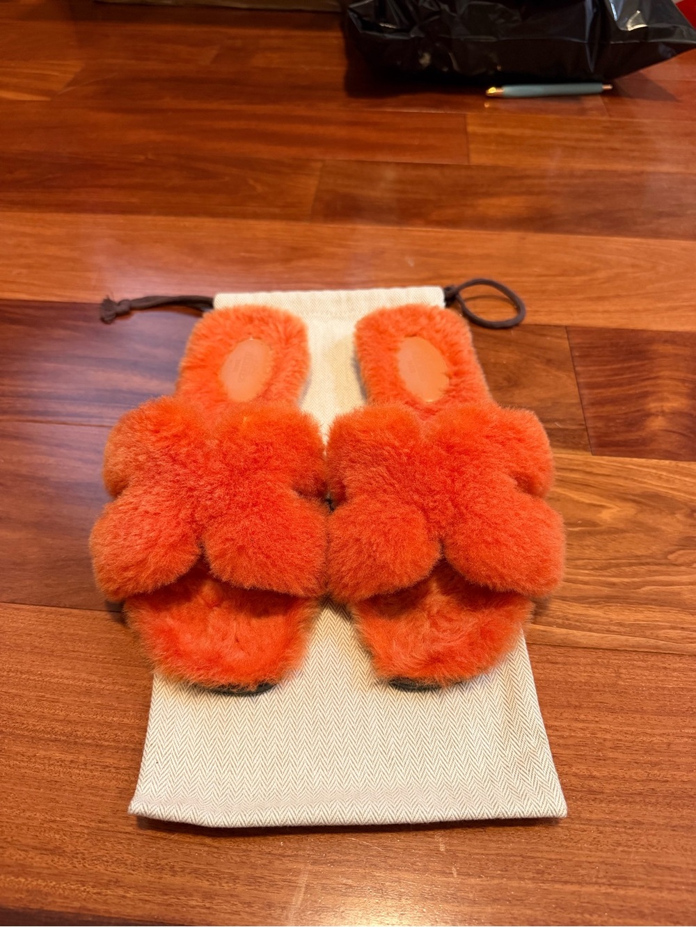 Hermes Orange Fuzzy Slides